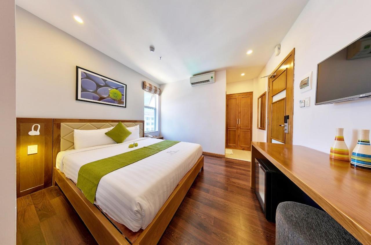 Hang Grand Danang Beach Exterior photo